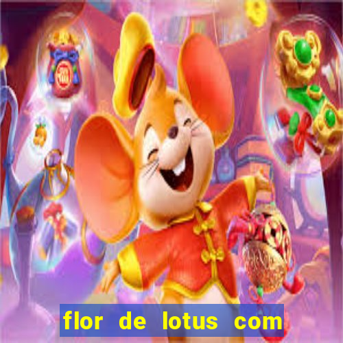 flor de lotus com lua tatuagem