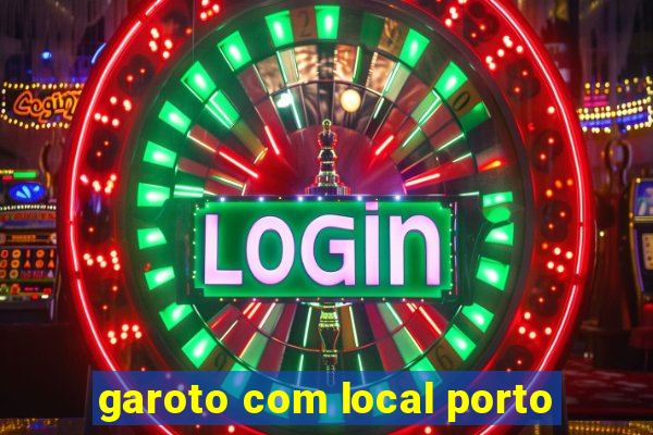 garoto com local porto